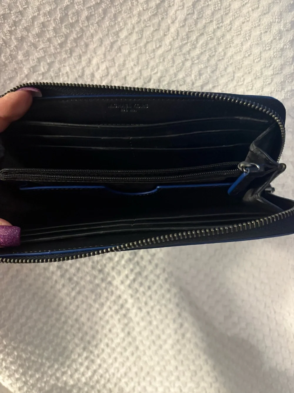 Wallet-The Michael Kors Men's Tech ZIP Around Blue Leather wallet